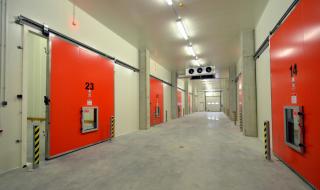 租一个仓库多少钱