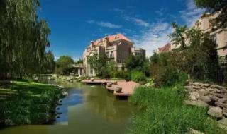 请问,高尔夫球场一共有多少个球洞 高尔夫球场有几个洞