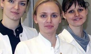 儿女远行父母牵挂经典句子 有女儿幸福的句子